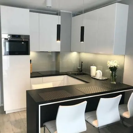Lesne Tarasy Apartment *